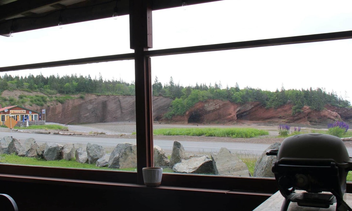 Bay View Cabin | Bunky on the Beach · UNESCO Geopark