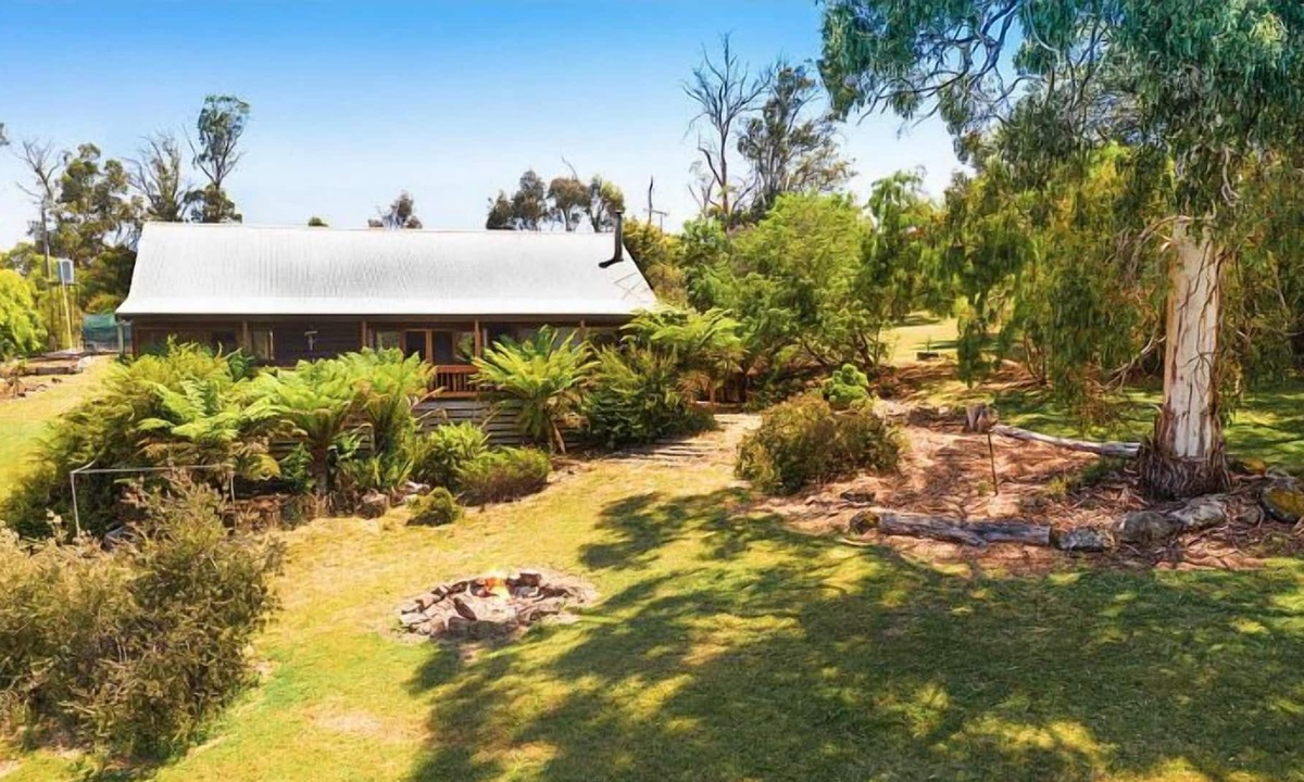 Tolmie House | Bunston House - Breathtaking Views