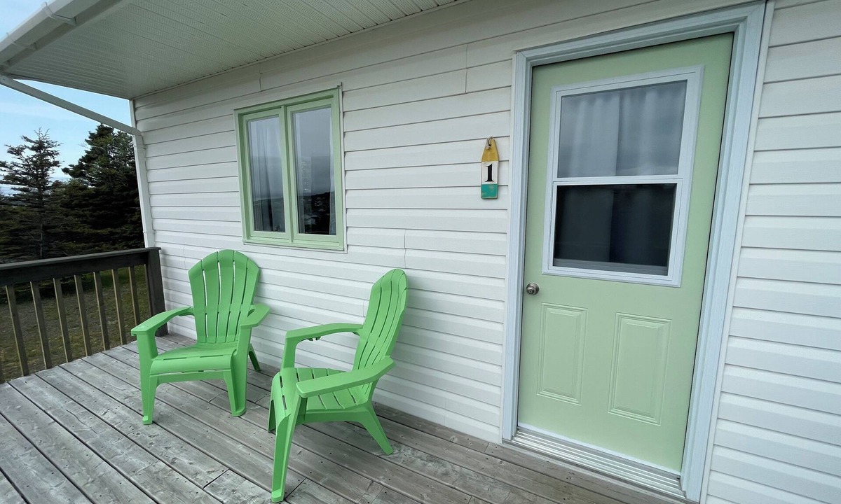 Rocky Harbour Cabin | Buoy & Arrow Restaurant and Suites