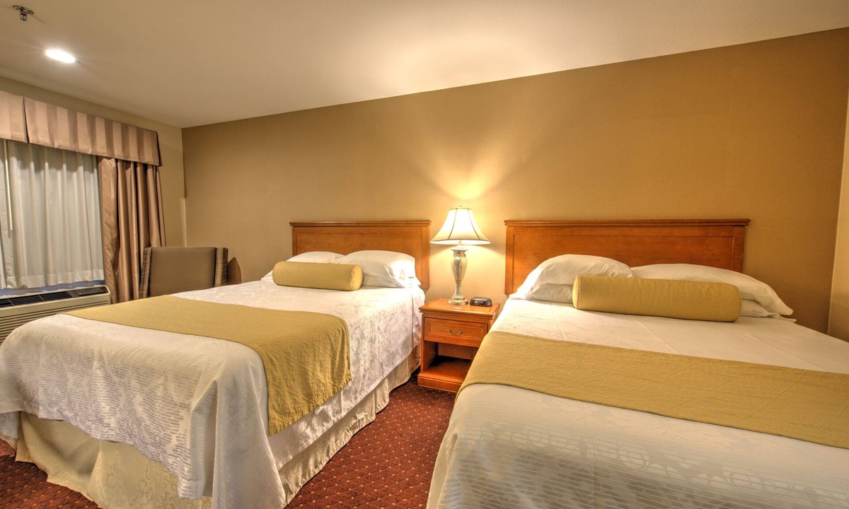 Burbank Hotel | Burbank Inn and Suites