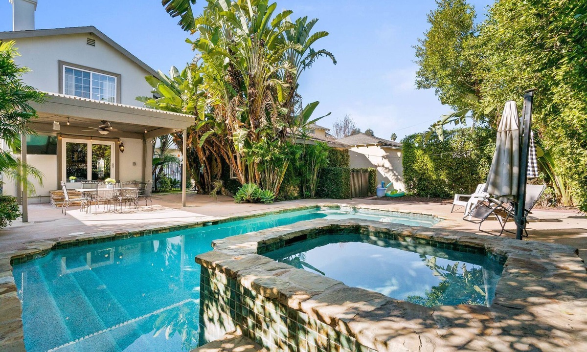 Burbank House | Burbank Retreat by Colby & Conrad