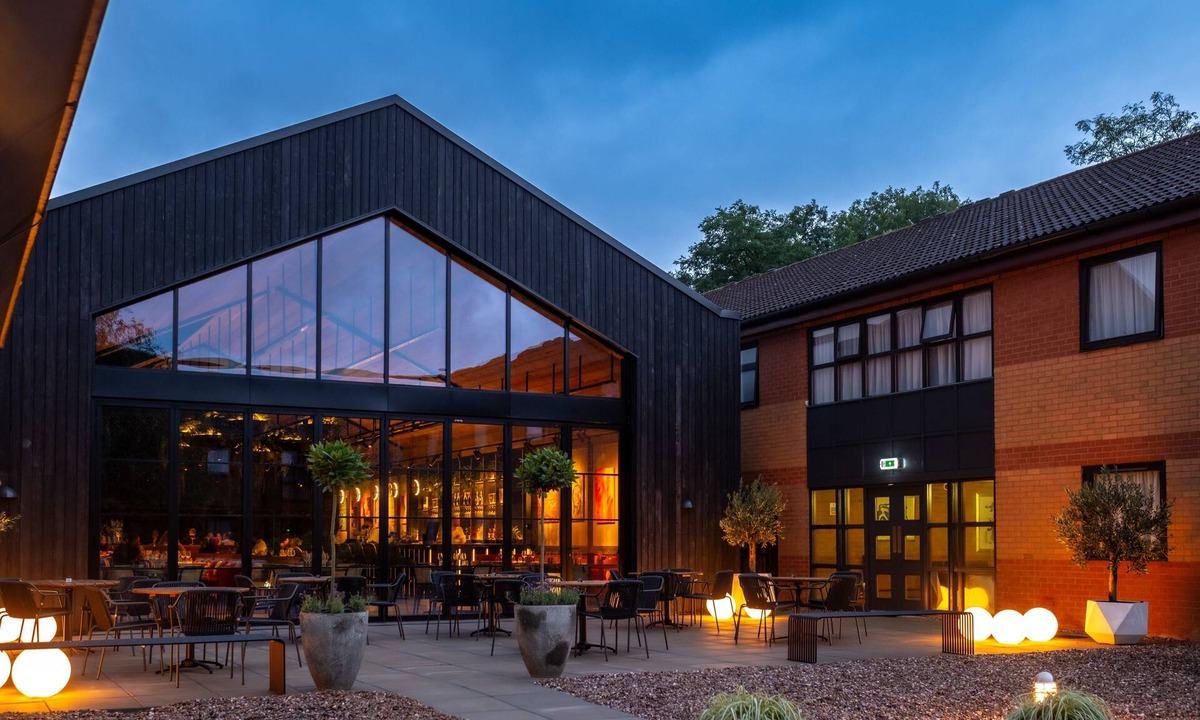 Loughborough Hotel | Burleigh Court Hotel