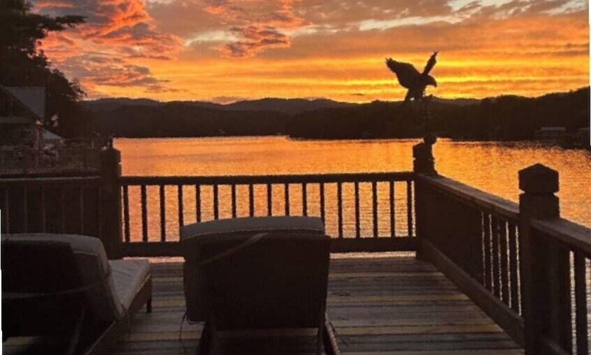 Tiger House | Burton Bass Lodge - Family retreat at Lake Burton