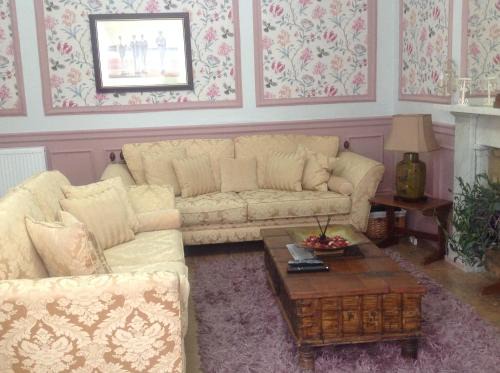 Busby Apartment | Busby Apartments