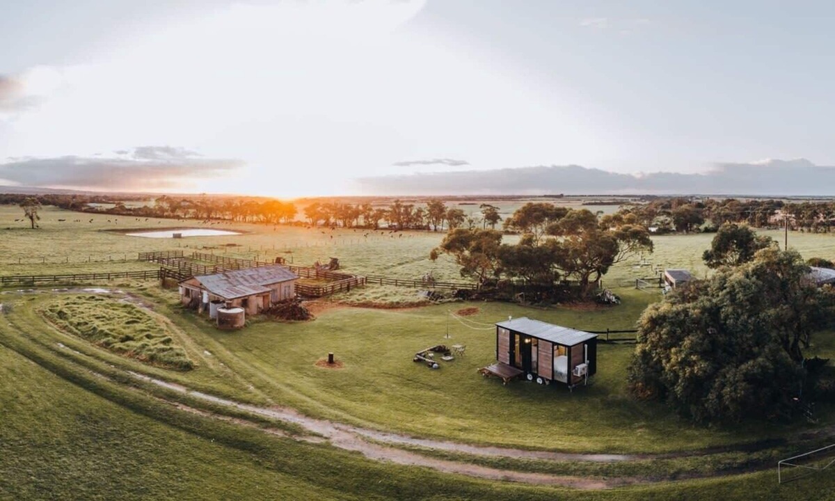 Alberton West House | Bush Retreat 1 by Tiny Away