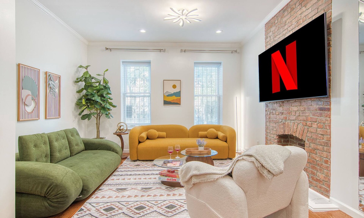 Bushwick Apartment | Bushwick Gem with Spacious King Bed 2 Baths with Modern Kitchen & Steps to Train