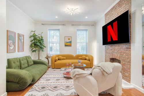 Bushwick Apartment | Bushwick Gem with Spacious King Bed, 2 Baths with Modern Kitchen & Steps to train