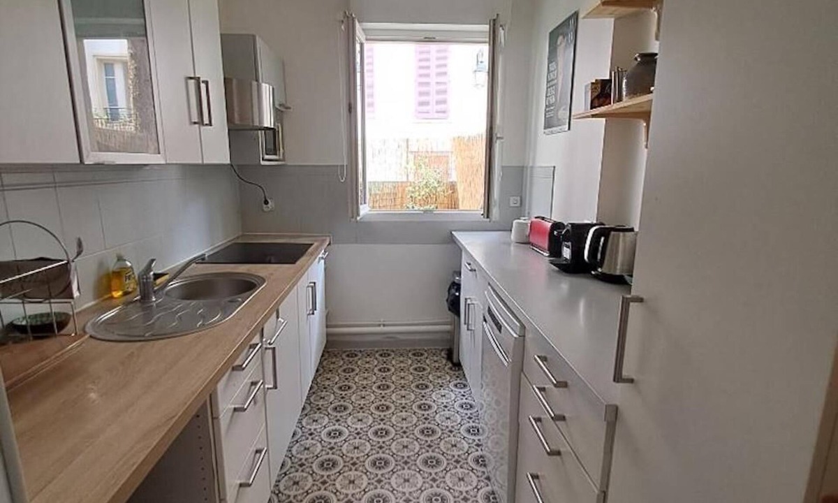 Butte-aux-Cailles Apartment | Butte aux Cailles - Place Ditalie. Appartement Avec Grande Terrasse Jardin !
