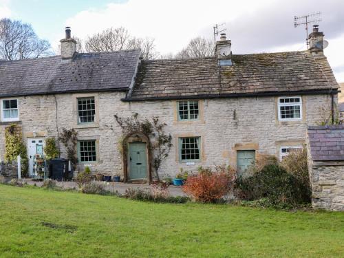 Castleton House | Buttercup Cottage