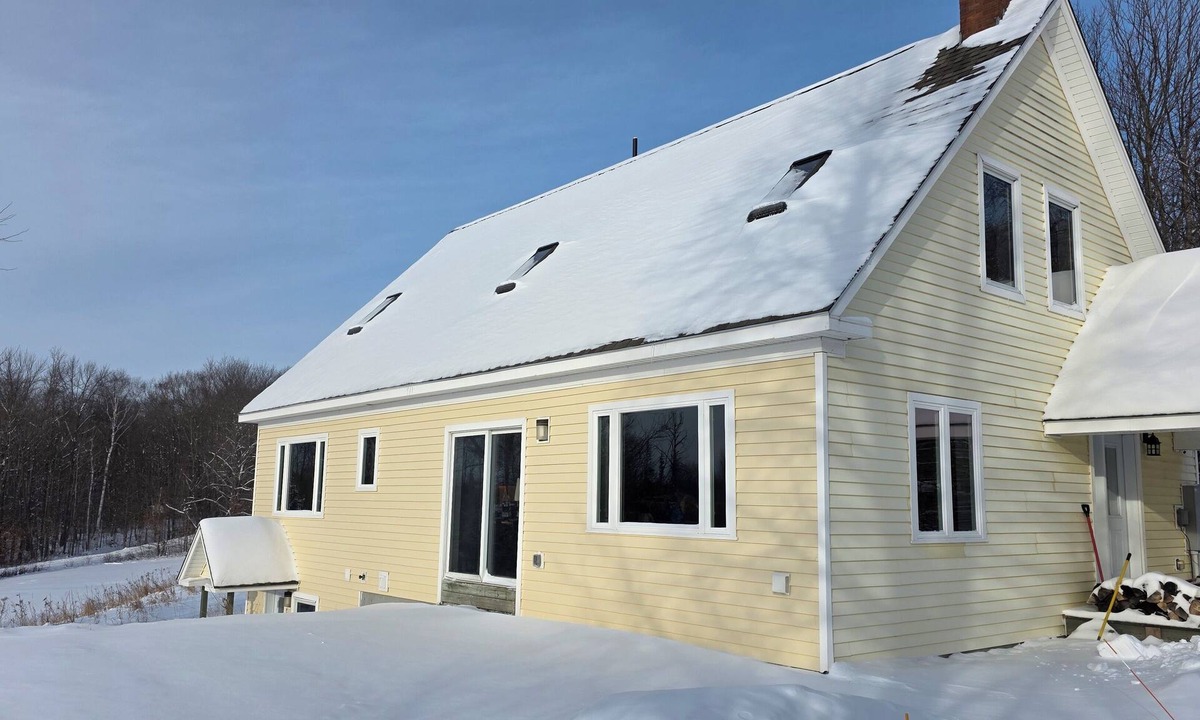 East Burke House | Buttercup Getaway. a 4-bedroom house on 9 acres in East Burke.ski bike & relax