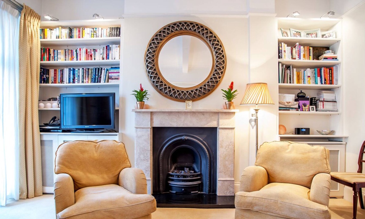Pimlico Apartment | Buttercup Place, by Veeve