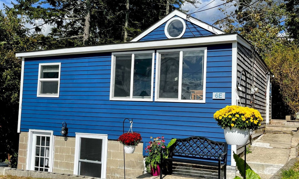 Buzzards Bay House | Buttermilk Bay view, 2 bd room, beach & large deck