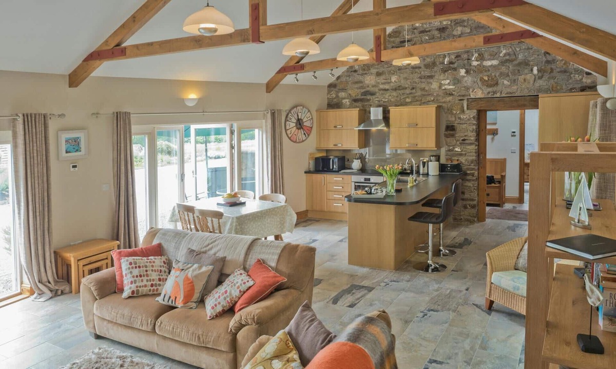 Llangynog Cottage | Bwthyn Creigiau, Llansteffan