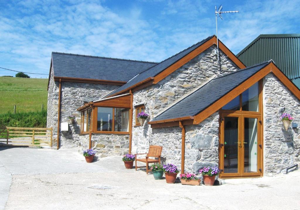 Corwen House | Bwthyn Pendre