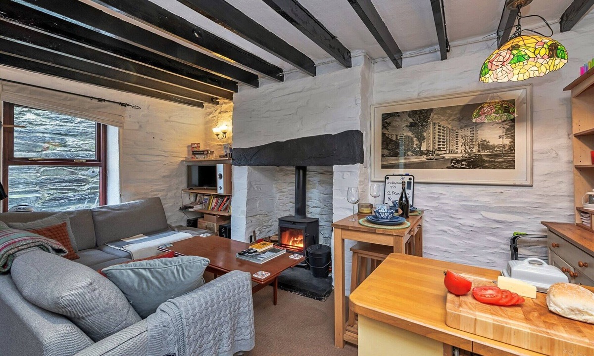 Dolwyddelan Cottage | Bwthyn Siabod nice apartment