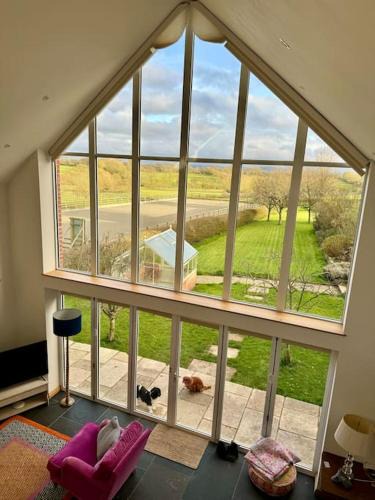 West Knoyle Apartment | By Natures Way