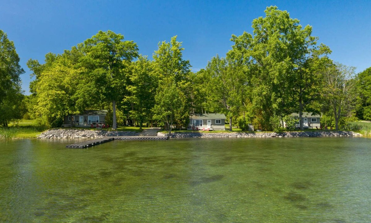 Milford Cottage | By The Bay Cottages, Waupoos View