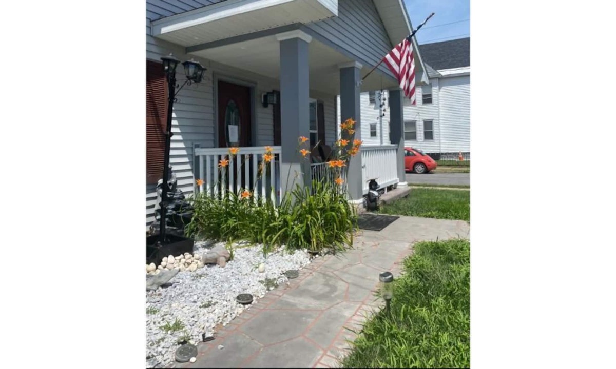 Schenectady House | By The Grace