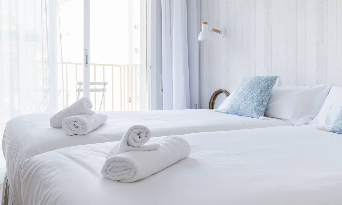 Vilanova I la Geltru Hotel | BYPILLOW Mumm
