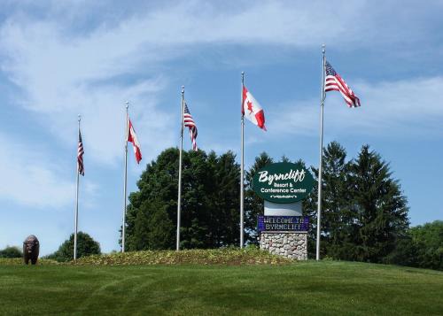 Varysburg Resort | Byrncliff Golf Resort