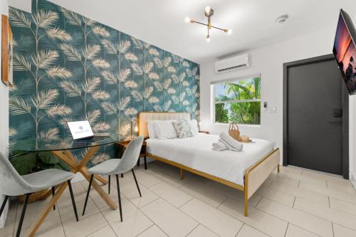 North Beach Apartment | Byron Avenue Suites