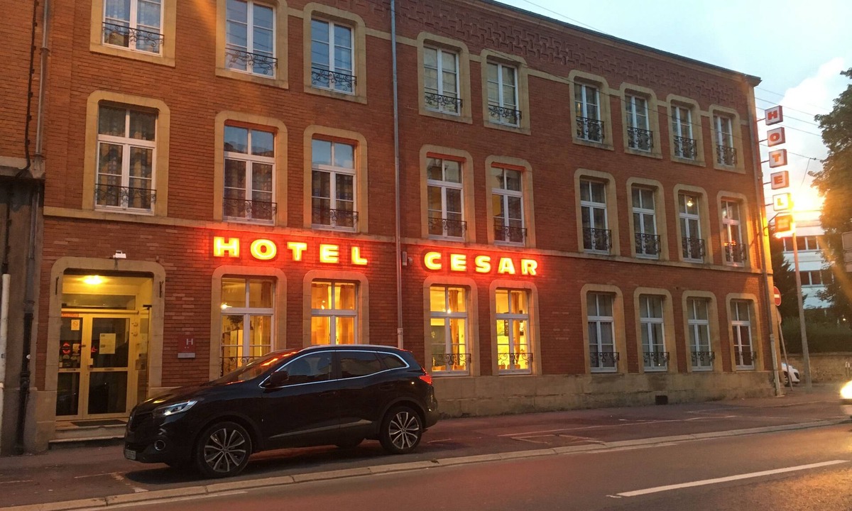 Charleville-Mezieres Hotel | César Hôtel