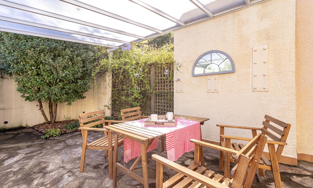 Ceret Apartment | Côté Jardin Apartment with View, Terrace & Garden, 2 Minutes from Céret Center