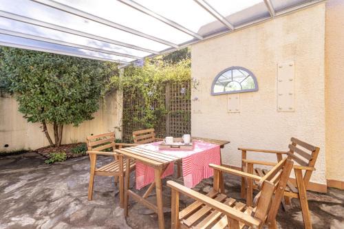 Ceret Apartment | Côté jardin- Appartement du haut