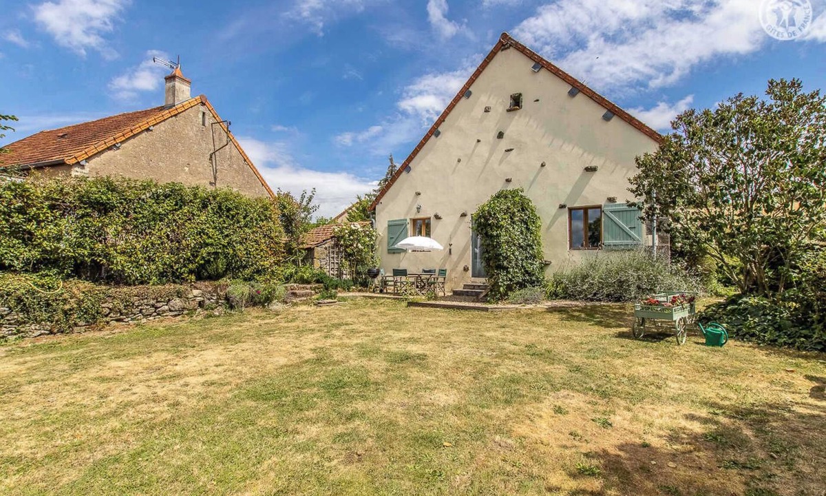 Morlet House | Côté Jardin - MORLET - Gîte