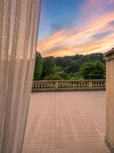 Saint-Montan Apartment | Côté Source - Parenthèse Ardéchoise-Charme et Vue en sud Ardèche