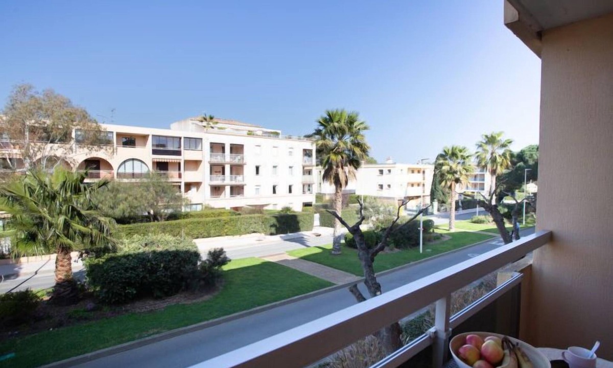 La Faviere Apartment | Côte d'Azur by Interhome