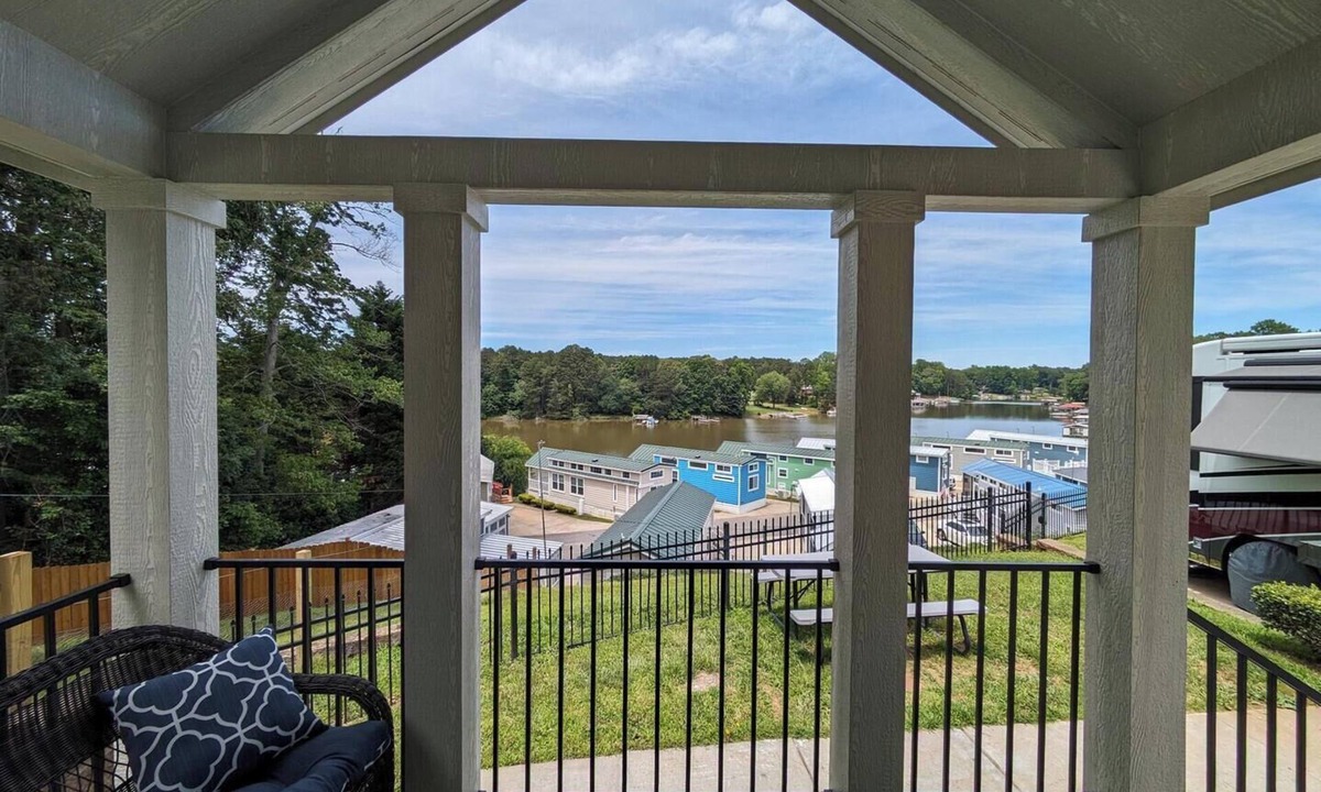 Sherrills Ford Cabin | C-75 Lake It Easy