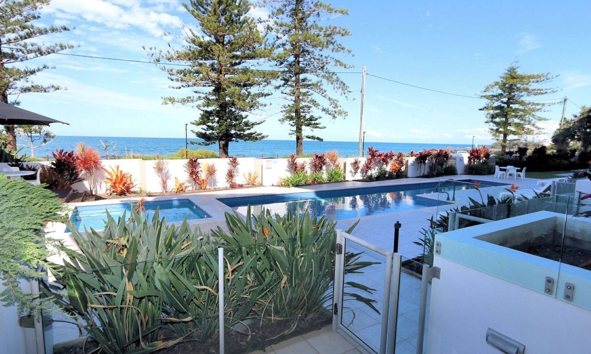Bargara Apartment | C Bargara Unit 101 Ocean Front