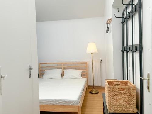 Bagnolet Hostel | C'est La Vie Korean Style Minbak PARIS