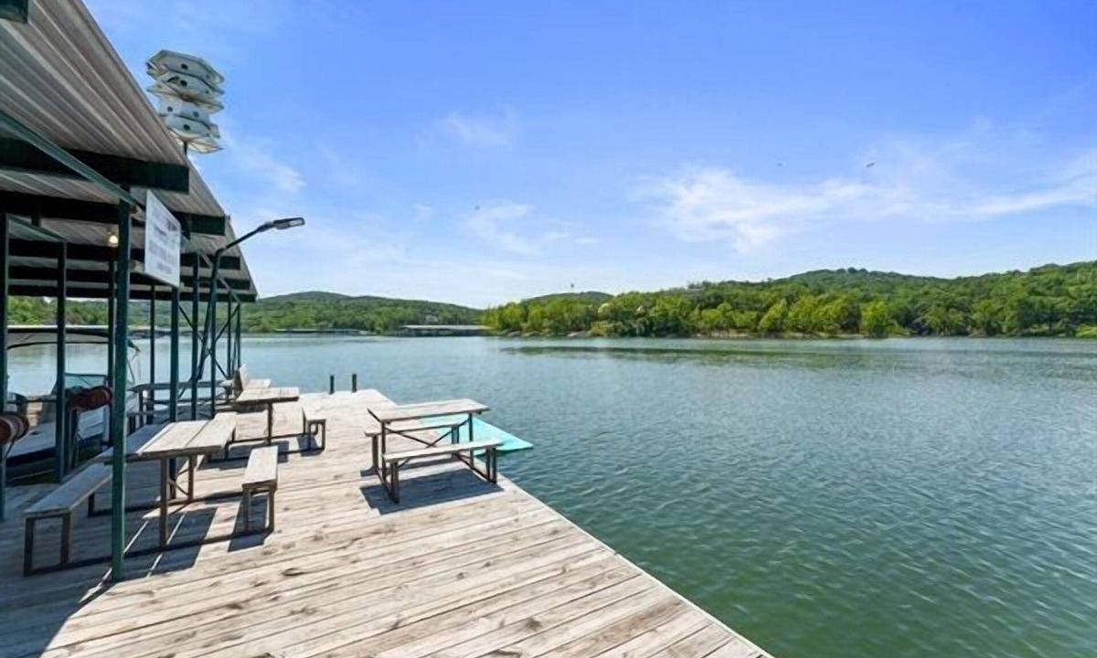 Kimberling City Cabin | C04 4 BR Waterfront Cabin w/Pool + Swim & Boat dock