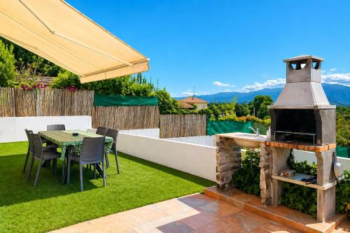Vallgorguina House | Ca la Nena Morena - Refugio cálido con chimenea y vistas al Montseny