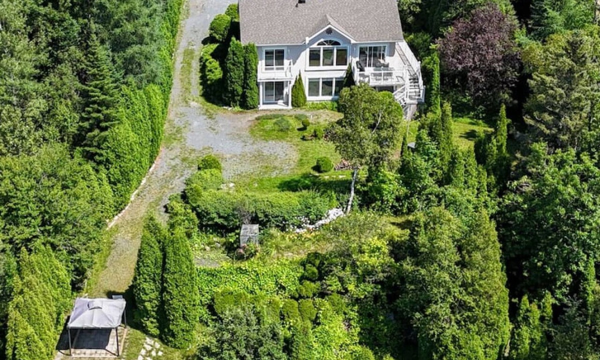 Saint-Nazaire House | L`échappée du Lac-Saint-Jean