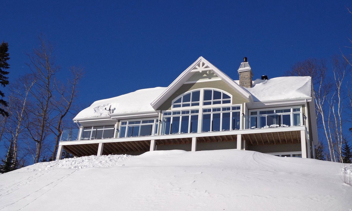 Petite-Riviere-Saint-Francois House | L'Aquitaine - Exceptional 180 degree view on the St-Lawrence River