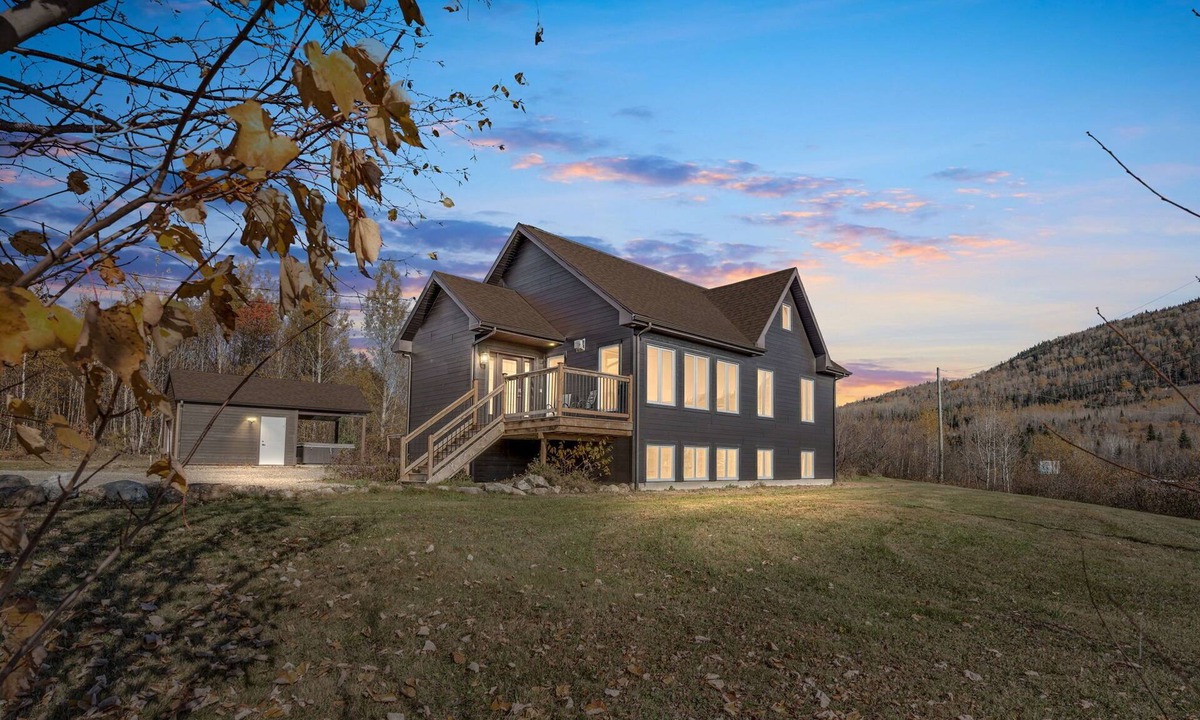 Petite-Riviere-Saint-Francois House | Beautiful views of Charlevoix landscapes