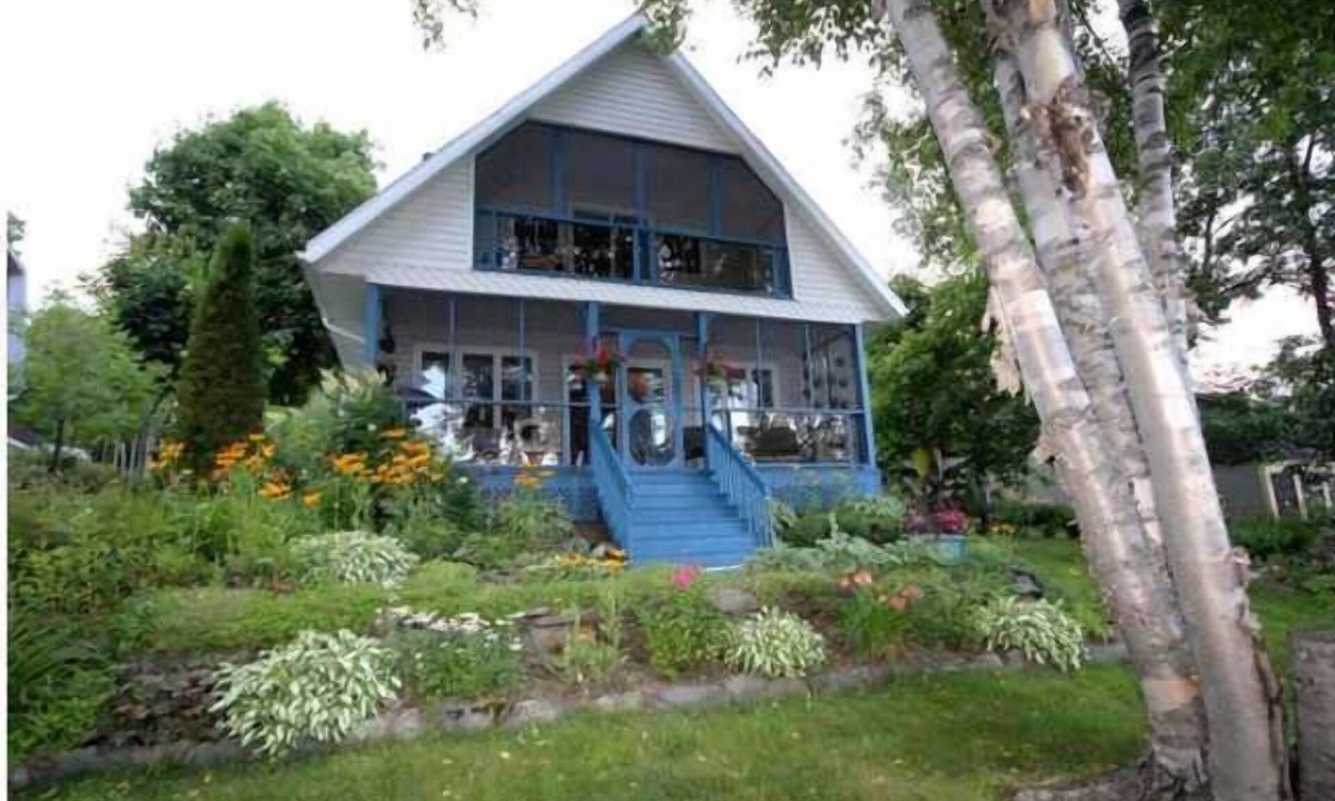 Riviere-du-Loup Regional County Municipality Ski Chalet | Chalet Le Romain - Lakeside - Outdoor Fire