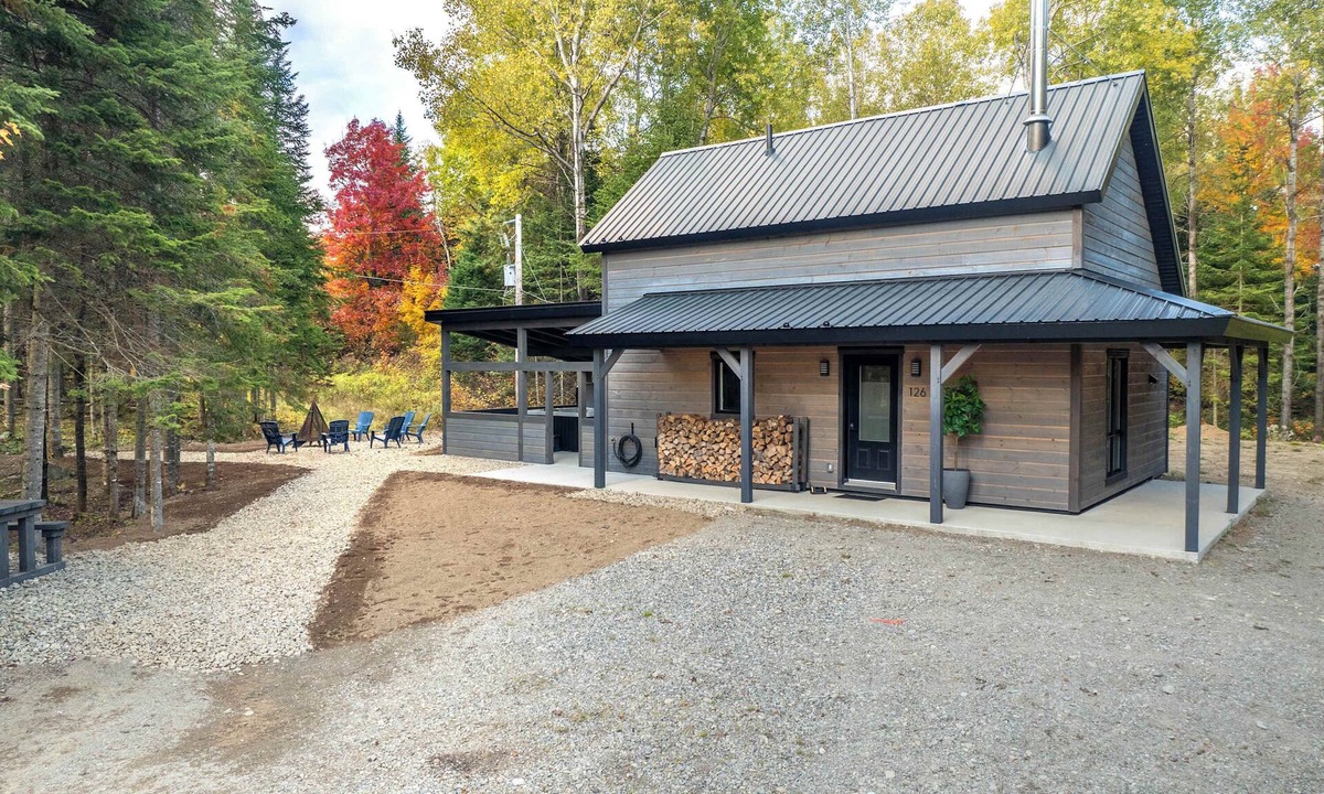 Sainte-Euphemie-sur-Riviere-du-Sud Ski Chalet | Spa and Nature | Chalet des Pins Rouge