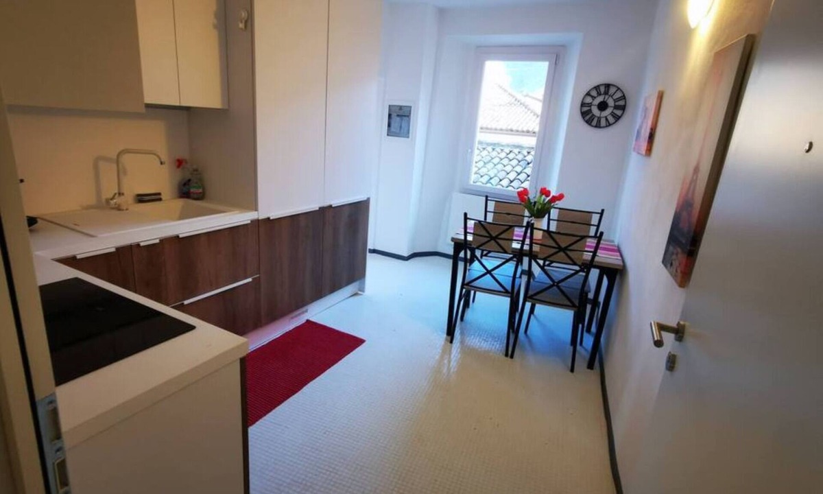 Tremona Apartment | Ca Sistina Red