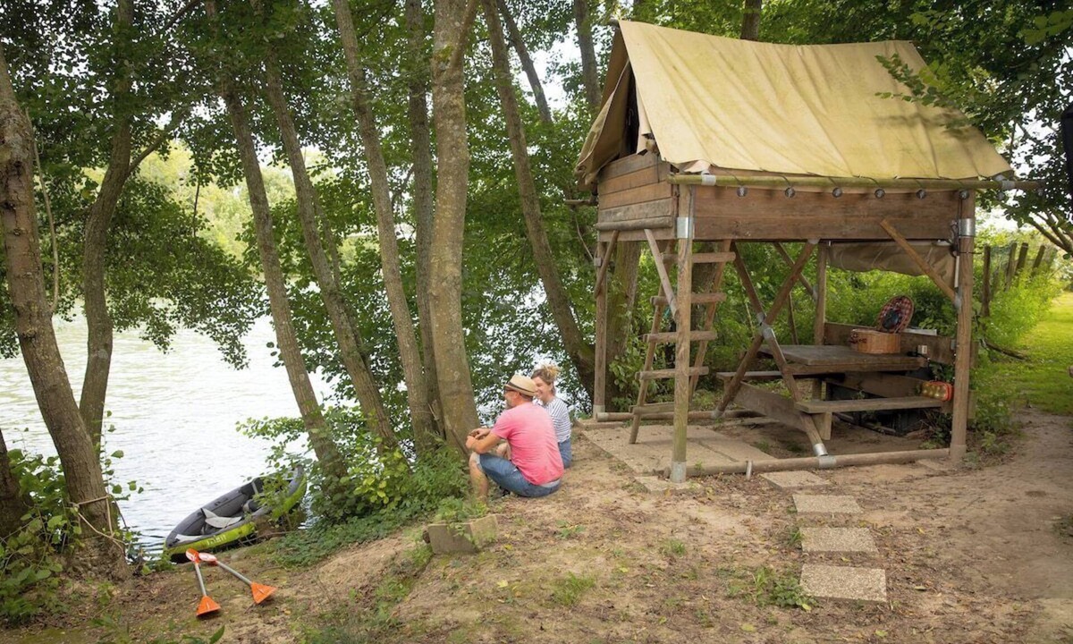 Saint-Jean-les-Deux-Jumeaux Apartment | Cabane & Canoë