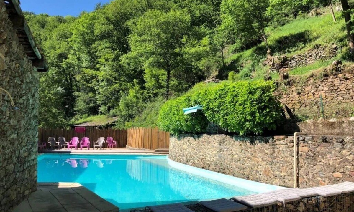 Saint-Constant-Fournoules Cabin | Cabane 3 étoiles - Piscine - ccaae0d