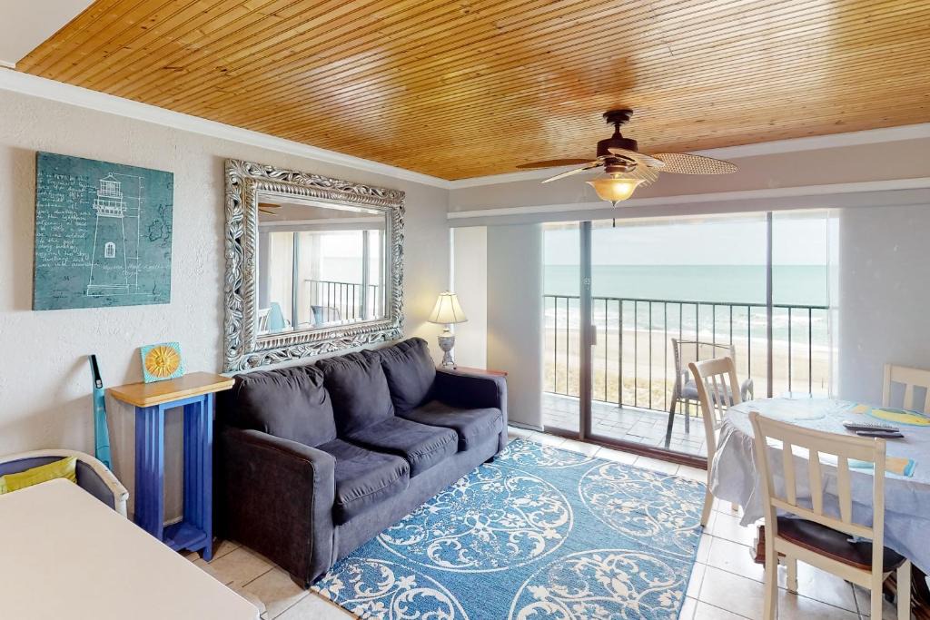 Carolina Beach Hotel | Cabana Suites Comfort
