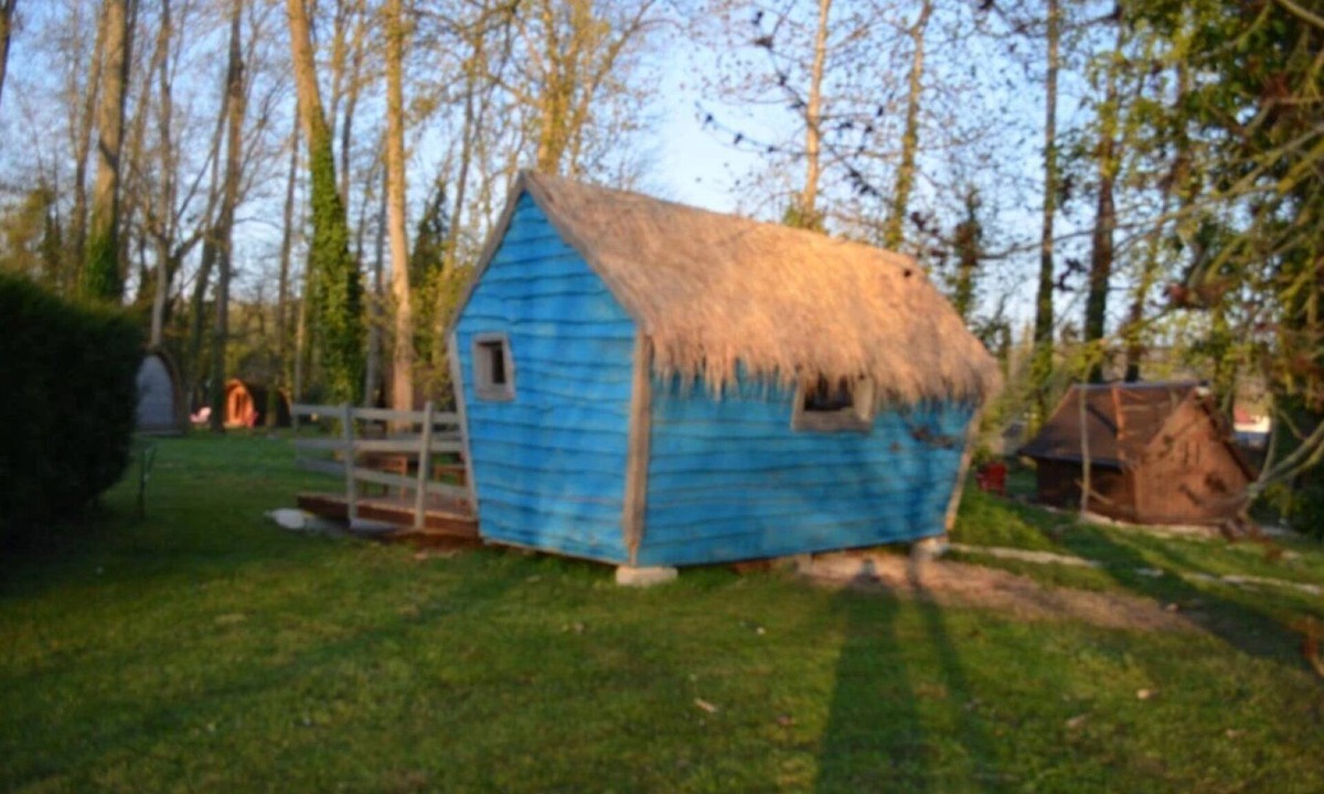 Bar-sur-Aube Cabin | Cabane 2 étoiles - Piscine - eecebi