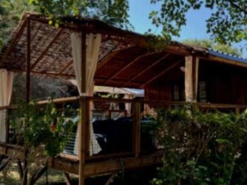 Saint-Astier Other | Cabane avec jacuzzi - 2 pers. - API-1-52-2215
