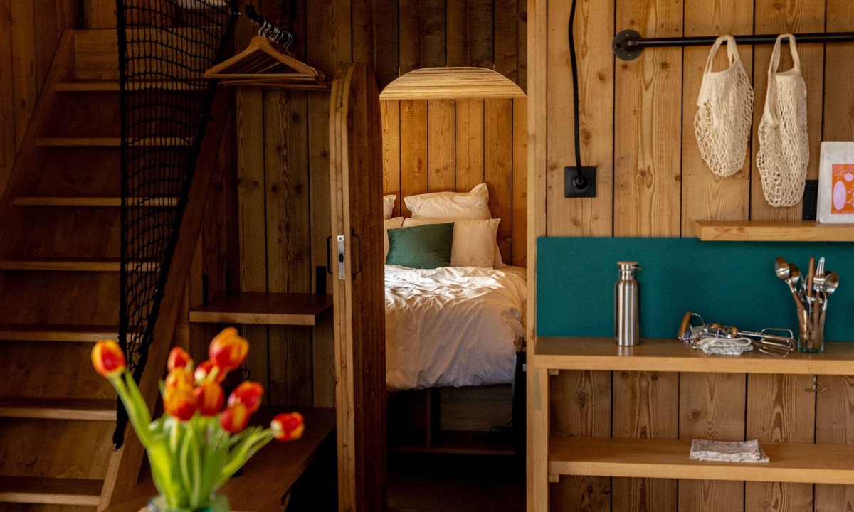 Saint-Leonard-des-Bois Ski Chalet | Cabane Bon Air 2 Bedrooms