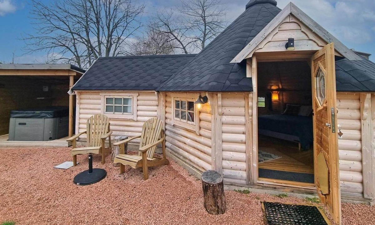 Pradines Ski Chalet | Cabane "Canada" with private Jacuzzi