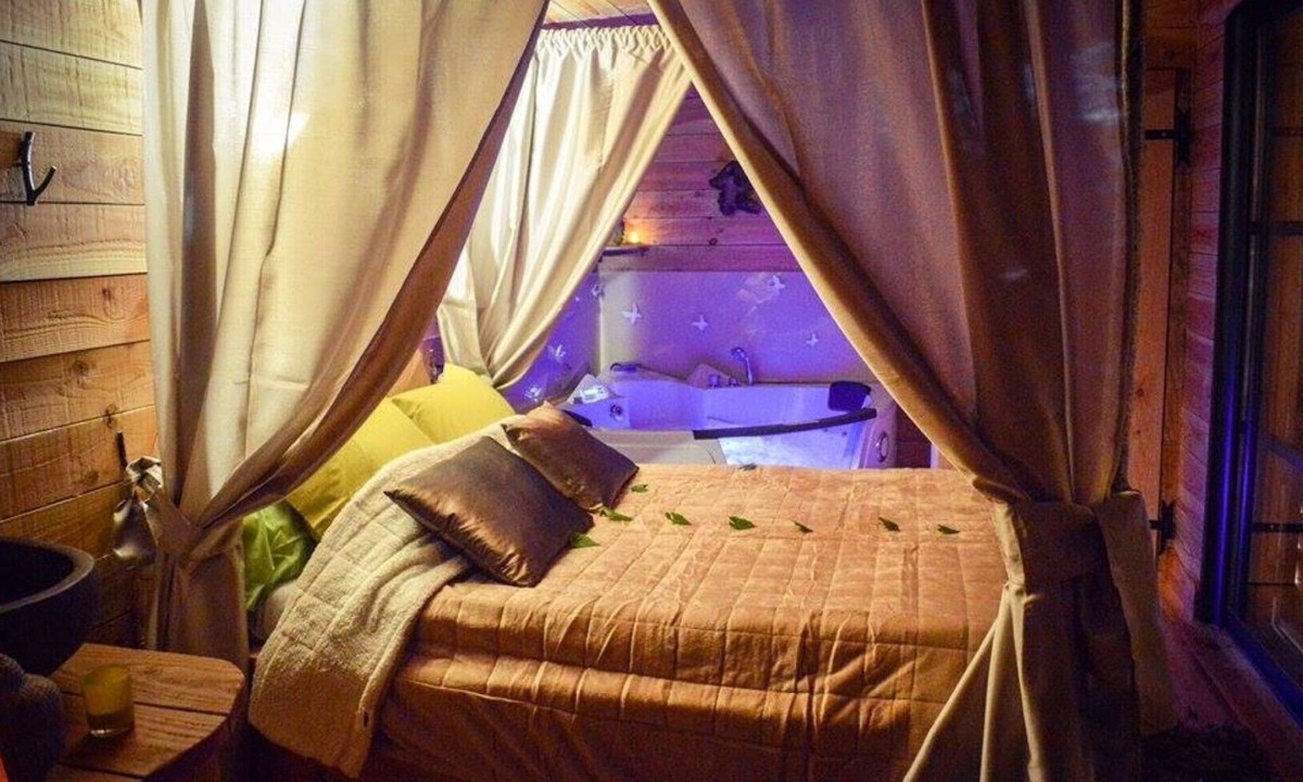 Pons Cabin | Cabane Celeste with private indoor spa